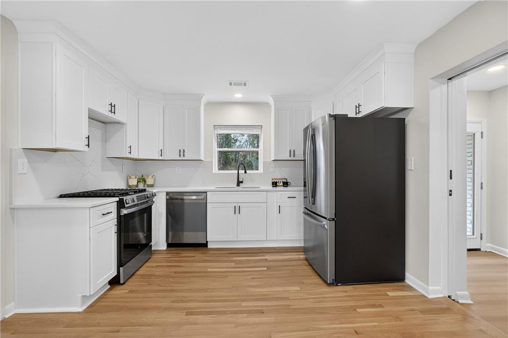 2967 Flat Shoals Road Decatur, GA 30034 - Photo 8 of 37