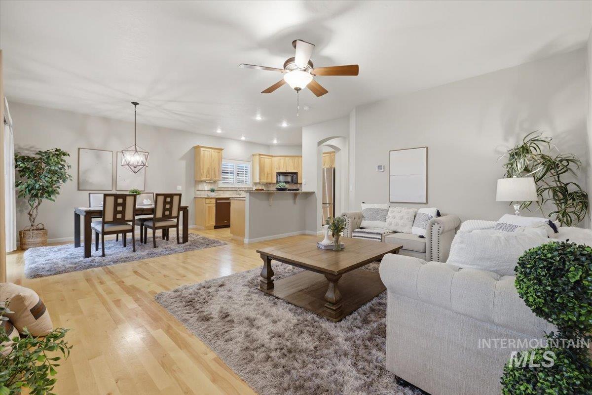 3769 North Quenzer Way Meridian, ID 83646 - Photo 11 of 36