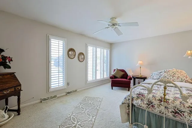 $289,900 | 19947 Walden Oaks, Country Club, MO 64505