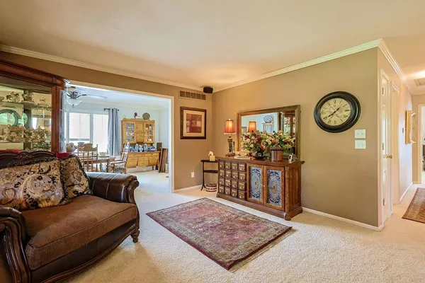 $289,900 | 19947 Walden Oaks, Country Club, MO 64505