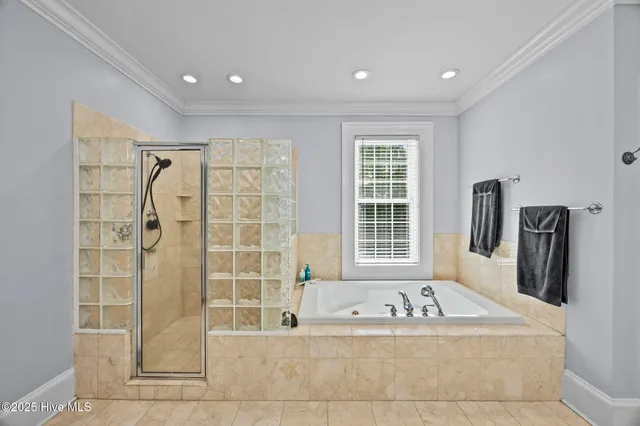 $879,000 | 11 Bullens Creek Drive, New Bern, NC 28562