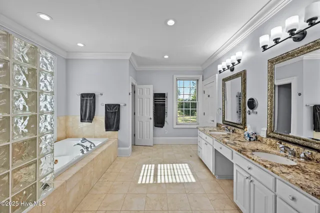 $879,000 | 11 Bullens Creek Drive, New Bern, NC 28562