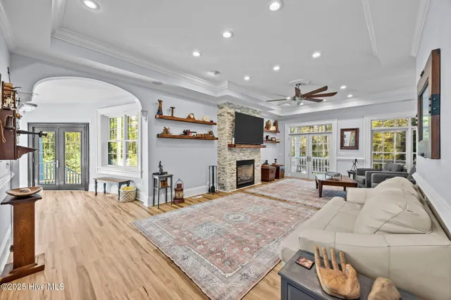 $879,000 | 11 Bullens Creek Drive, New Bern, NC 28562