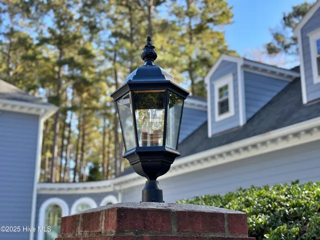 $879,000 | 11 Bullens Creek Drive, New Bern, NC 28562