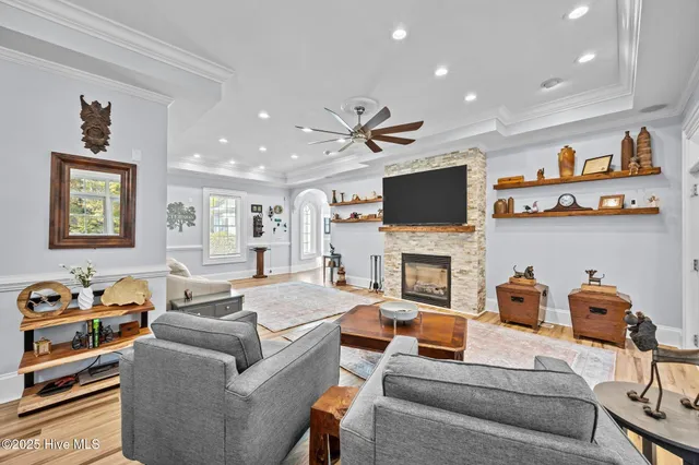 $879,000 | 11 Bullens Creek Drive, New Bern, NC 28562