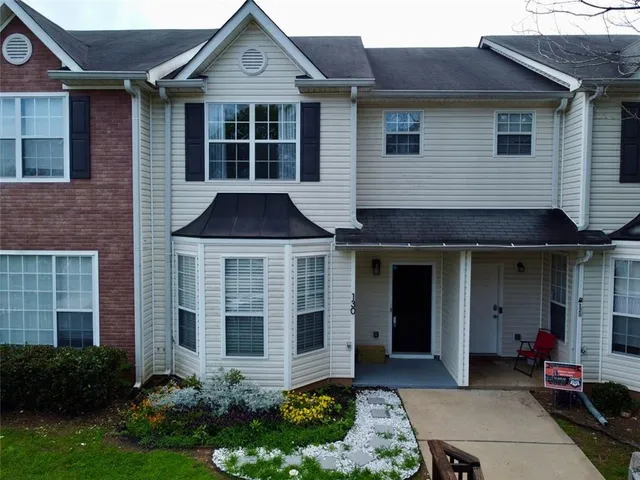 $1,800 | 130 Hawkeye Lane Northwest, Conyers, GA 30012