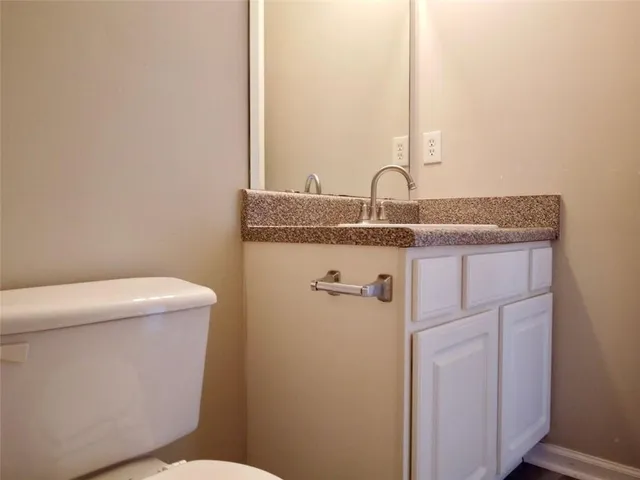 $1,800 | 130 Hawkeye Lane Northwest, Conyers, GA 30012