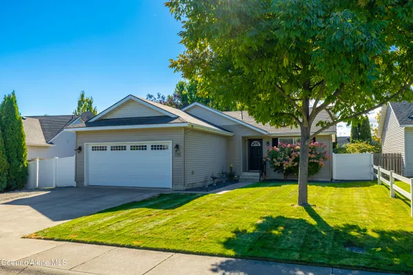 $430,000 | 2734 East Redondo Circle, Post Falls, ID 83854