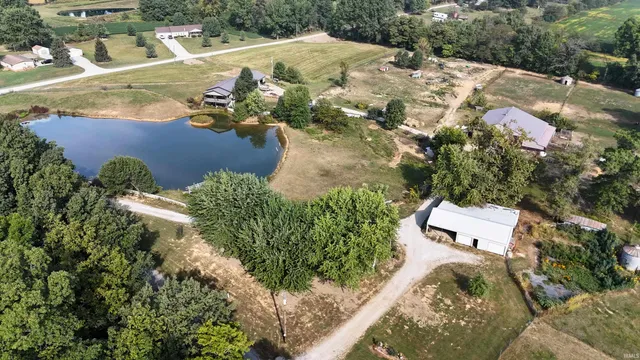 $425,000 | 2568 East County Road 425 South, Sullivan, IN 47882