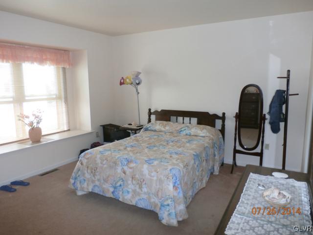 231 Flint Hill Road Alburtis, PA 18011 - Photo 9 of 11 Gallery Image 9
