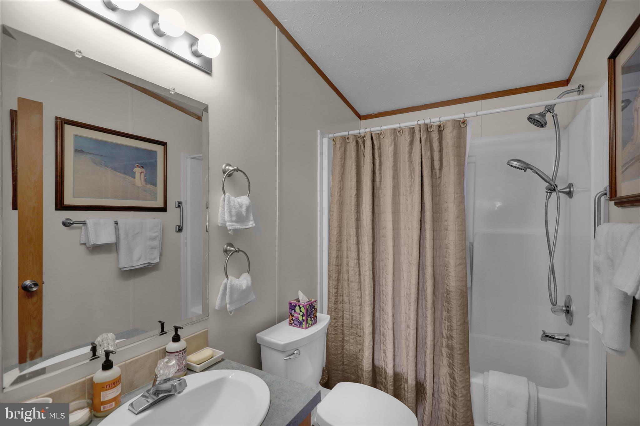 39 Keystone Road Reading, PA 19606 - Photo 17 of 28 360_8877