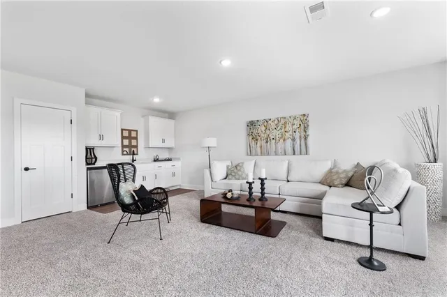 $569,375 | 1526 North 162nd Circle, Basehor, KS 66007