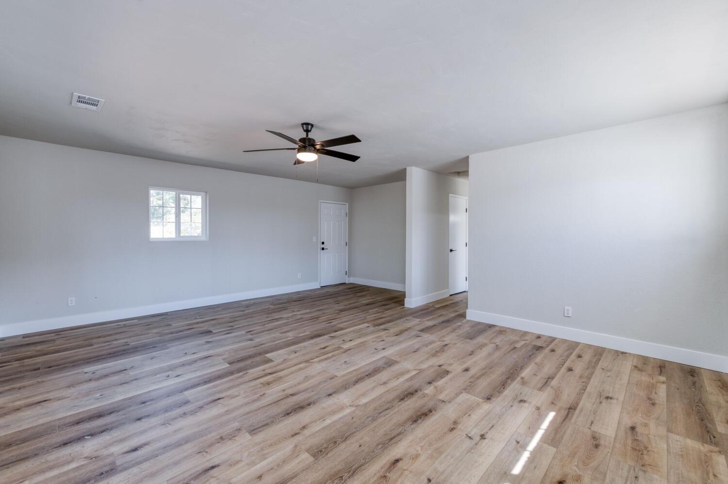 37521 Ave 12 Madera, CA 93636 - Photo 15 of 50