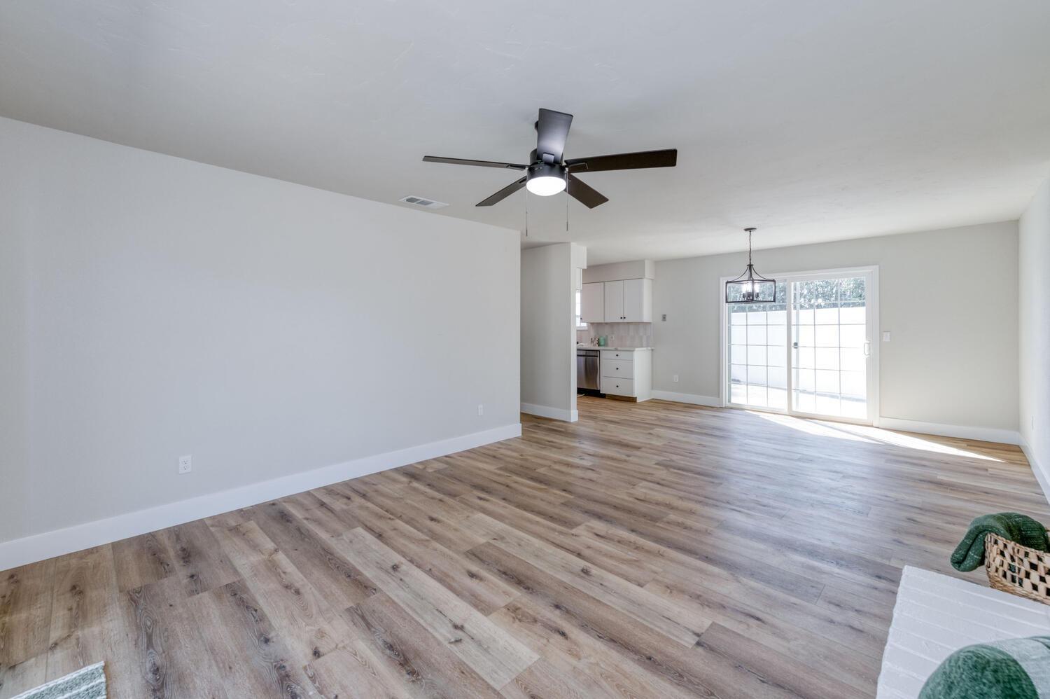 37521 Ave 12 Madera, CA 93636 - Photo 5 of 50