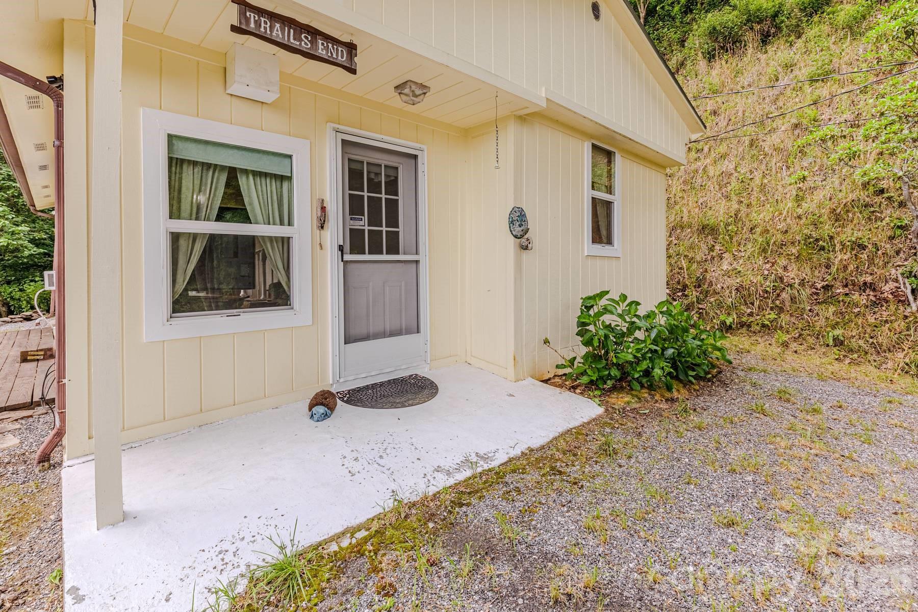 1680 Williamson Road Whittier, NC 28789 - Photo 20 of 34