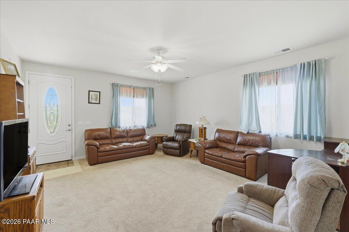 20278 East Antelope Road Mayer, AZ 86333 - Photo 3 of 25 Living Room