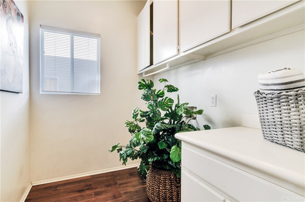 1536 Iris Grove Drive Corona, CA 92881 - Photo 12 of 37