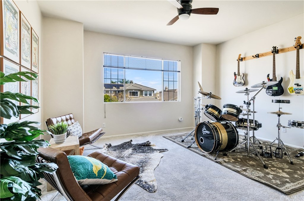 1536 Iris Grove Drive Corona, CA 92881 - Photo 16 of 37