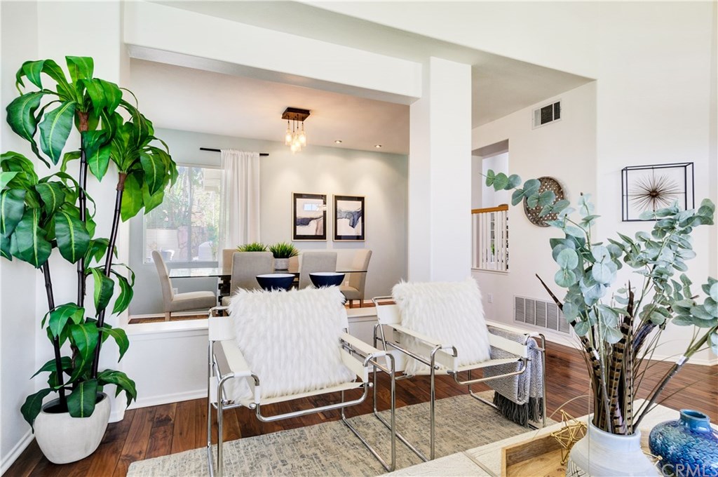 1536 Iris Grove Drive Corona, CA 92881 - Photo 3 of 37