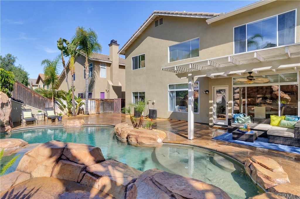 1536 Iris Grove Drive Corona, CA 92881 - Photo 26 of 37