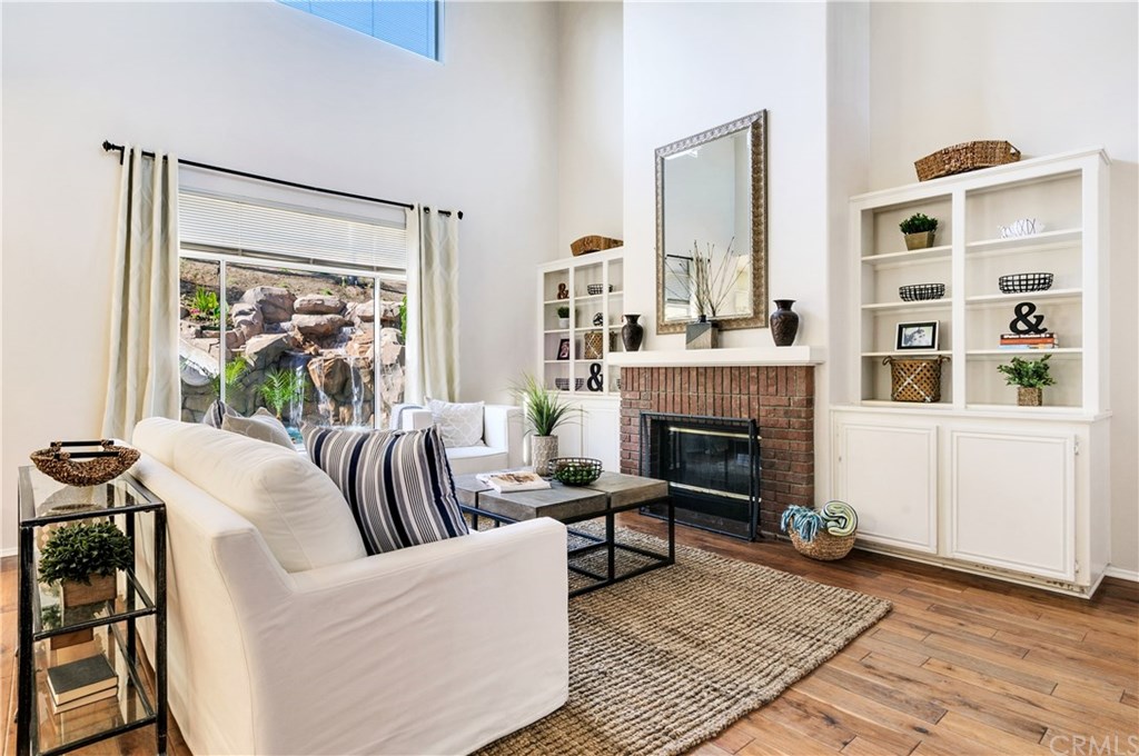 1536 Iris Grove Drive Corona, CA 92881 - Photo 6 of 37