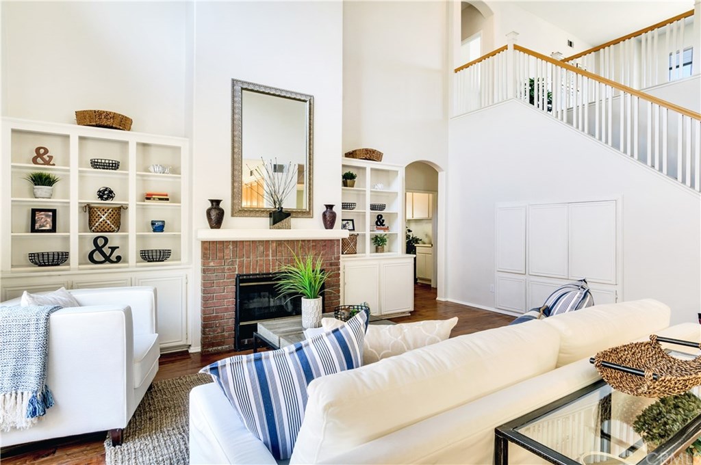 1536 Iris Grove Drive Corona, CA 92881 - Photo 7 of 37