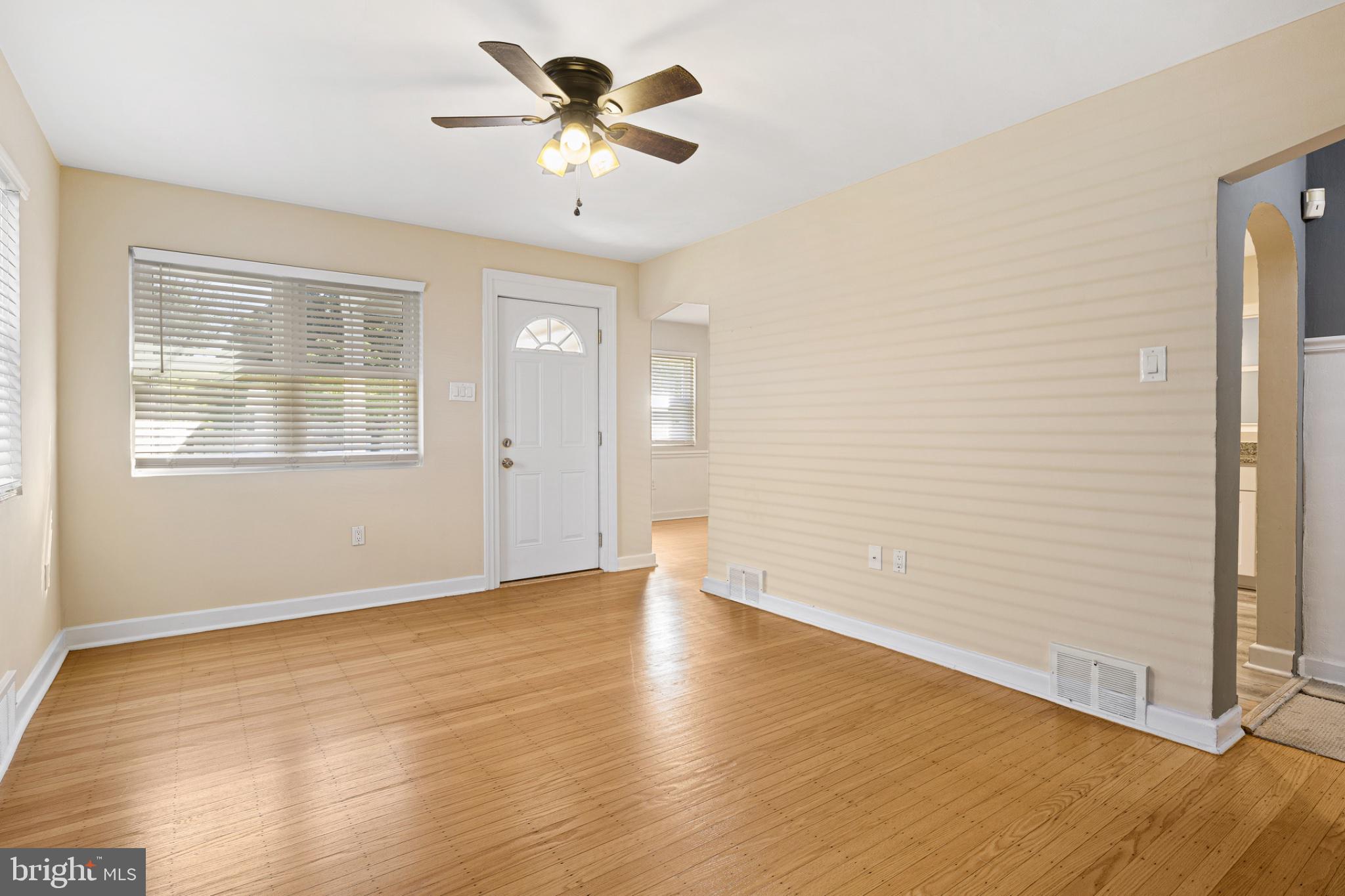 4 Virginia Avenue Palmyra, NJ 08065 - Photo 2 of 28 Bright and inviting living space.