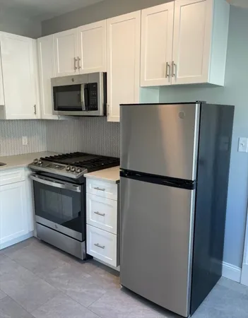 $1,900 | 233 Lafayette Street, Unit 4, Salem, MA 01970