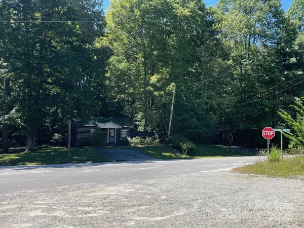 $469,000 | 142 Whitewater Lane, Sapphire, NC 28774