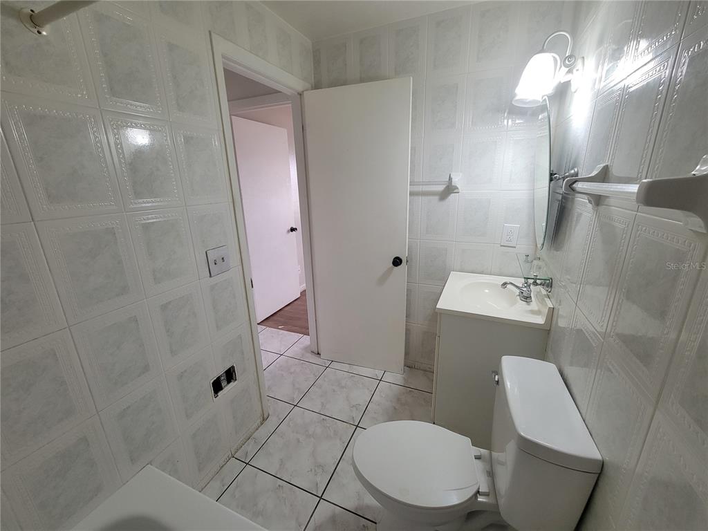 1665 West Oak Ridge Road, Unit D Orlando, FL 32809 - Photo 18 of 44 Gallery Image 18