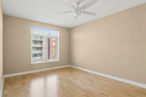 $439,000 | 8340 Callie Avenue, Unit 402, Morton Grove, IL 60053