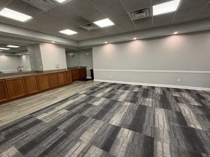 $439,000 | 8340 Callie Avenue, Unit 402, Morton Grove, IL 60053