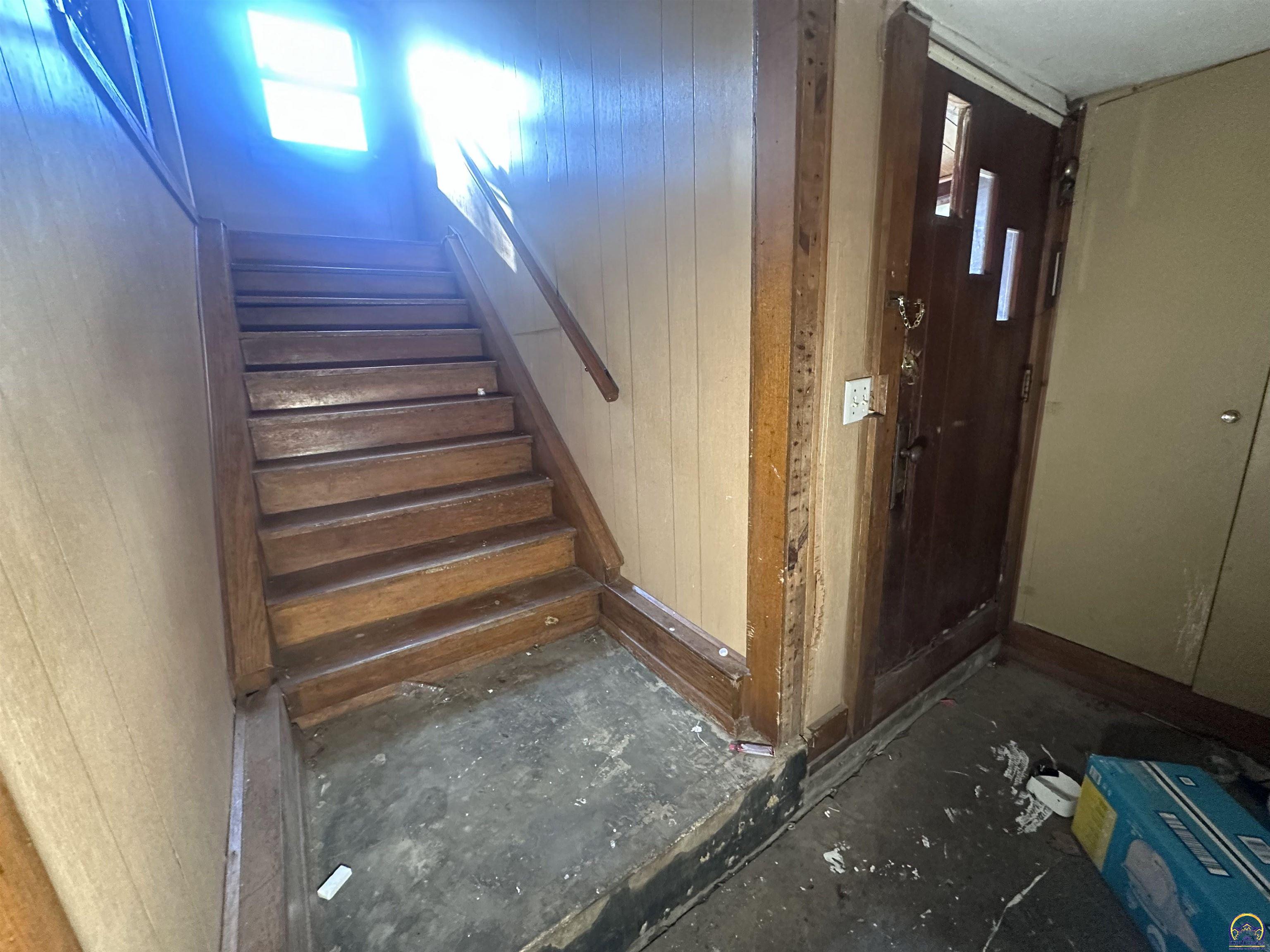 1911 Southeast Iowa Avenue Topeka, KS 66607 - Photo 20 of 44