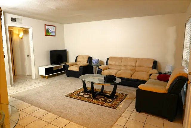 $1,750 | 14333 Memorial Drive, Unit 64, Houston, TX 77079