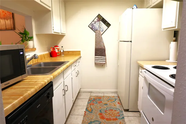 $1,750 | 14333 Memorial Drive, Unit 64, Houston, TX 77079