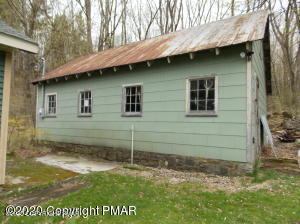 394 Highway 447 Newfoundland, PA 18445 - Photo 14 of 50 a view of outdoor space and yard