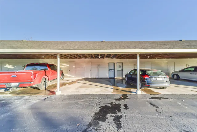 $2,300 | 1413 Ramada Drive, Unit 1413, Houston, TX 77062