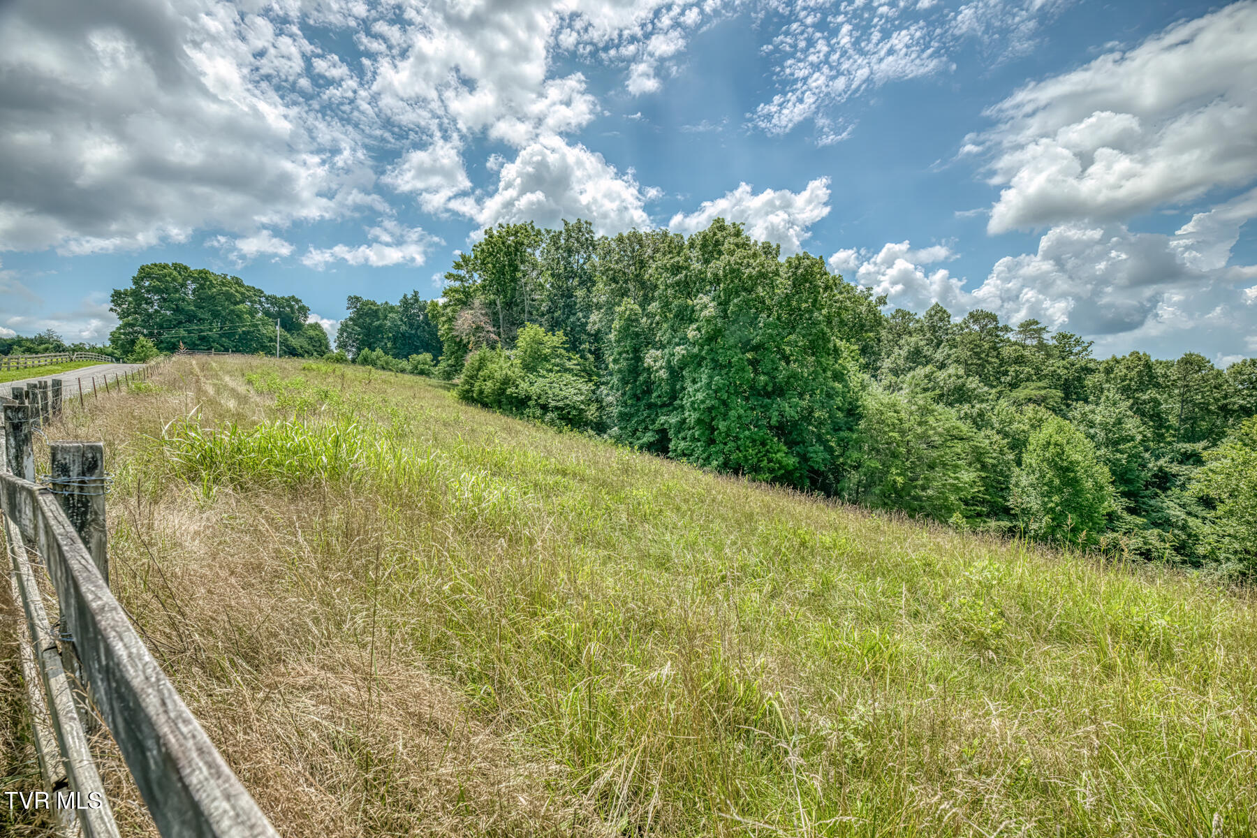 2083 Bundren Mountain Road Tazewell, TN 37879 - Photo 23 of 42 2083 Bundren Mountain Rd-28