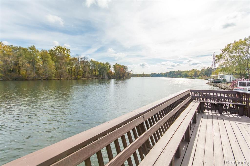 2349 Riverside Pointe Drive St. Joseph, MI 49085 - Photo 54 of 62