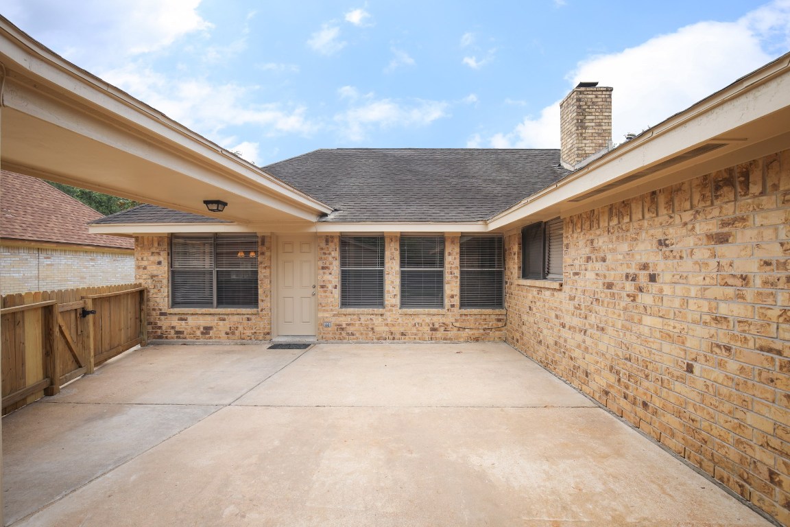 3003 Planters Street Sugar Land, TX 77479 - Photo 21 of 40 a view of a house with a outdoor space