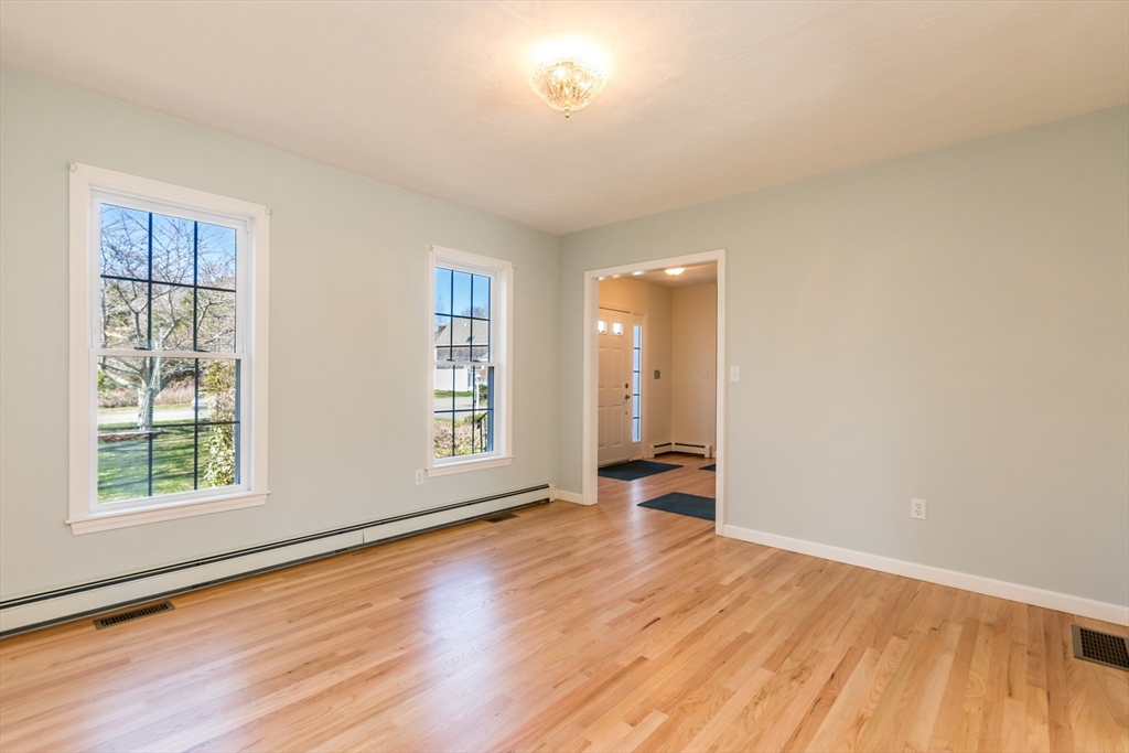 14 Sheppard Road Sagamore Beach, MA 02562 - Photo 11 of 42 Gallery Image 11