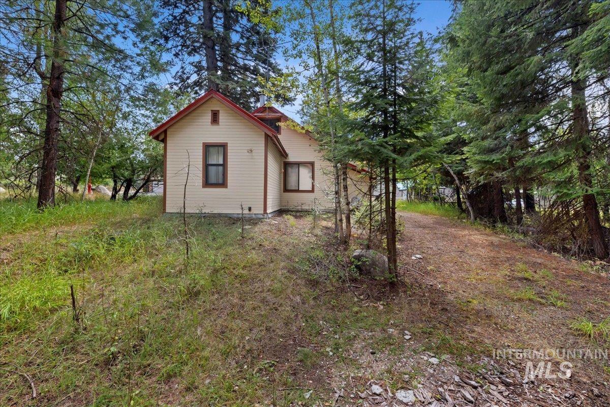 815 Reedy Lane McCall, ID 83638 - Photo 20 of 22 View of side of home