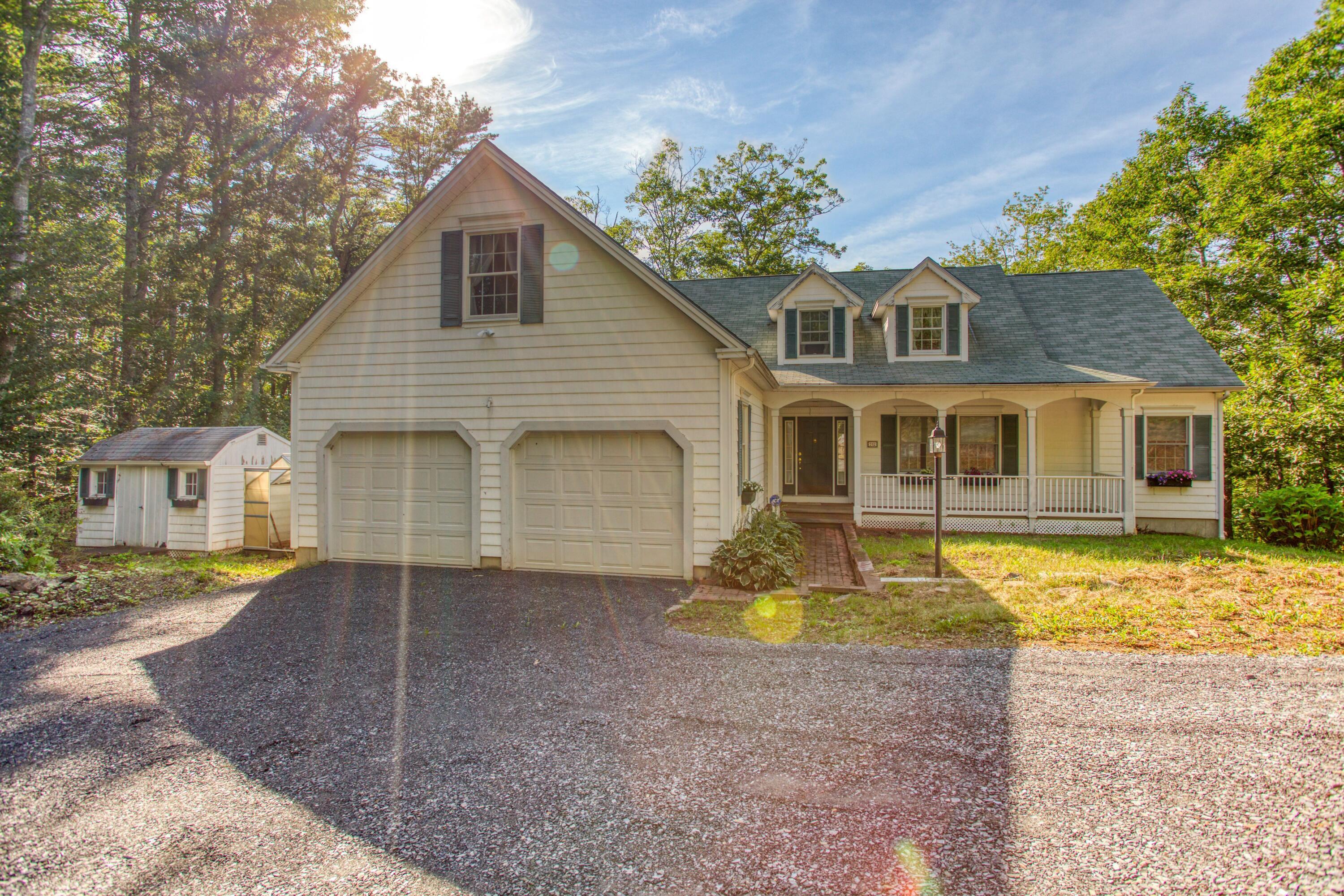 912 Back River Road Boothbay, ME 04537 - Photo 1 of 39 Full front view
