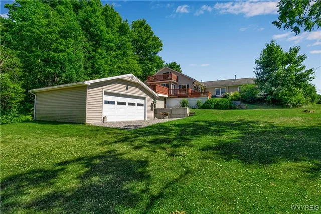 $475,000 | 6293 East Lake Road, Newfane, NY 14028