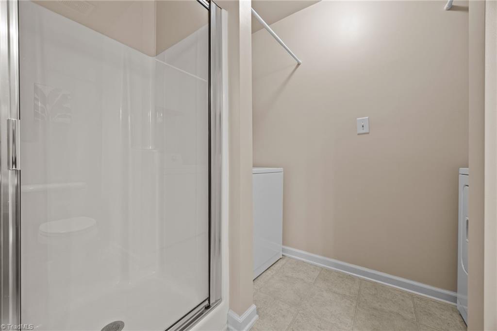 2001 Summerhouse Road Cary, NC 27519 - Photo 18 of 44 Gallery Image 18