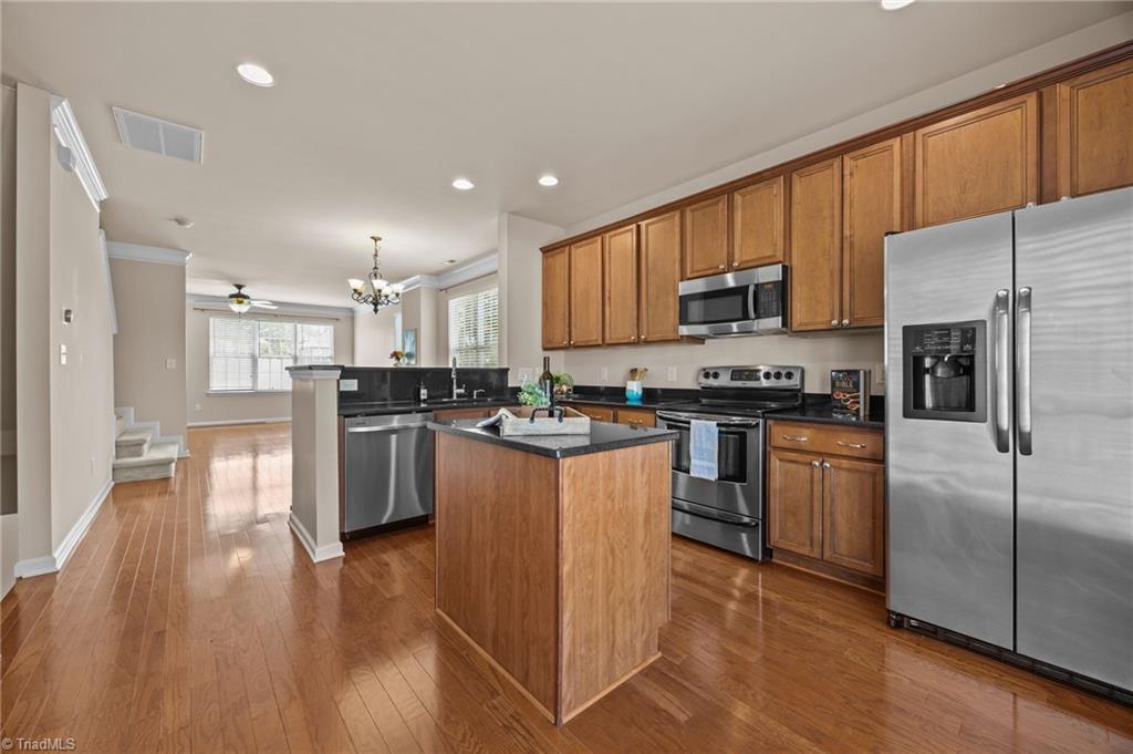 2001 Summerhouse Road Cary, NC 27519 - Photo 3 of 44 Gallery Image 3