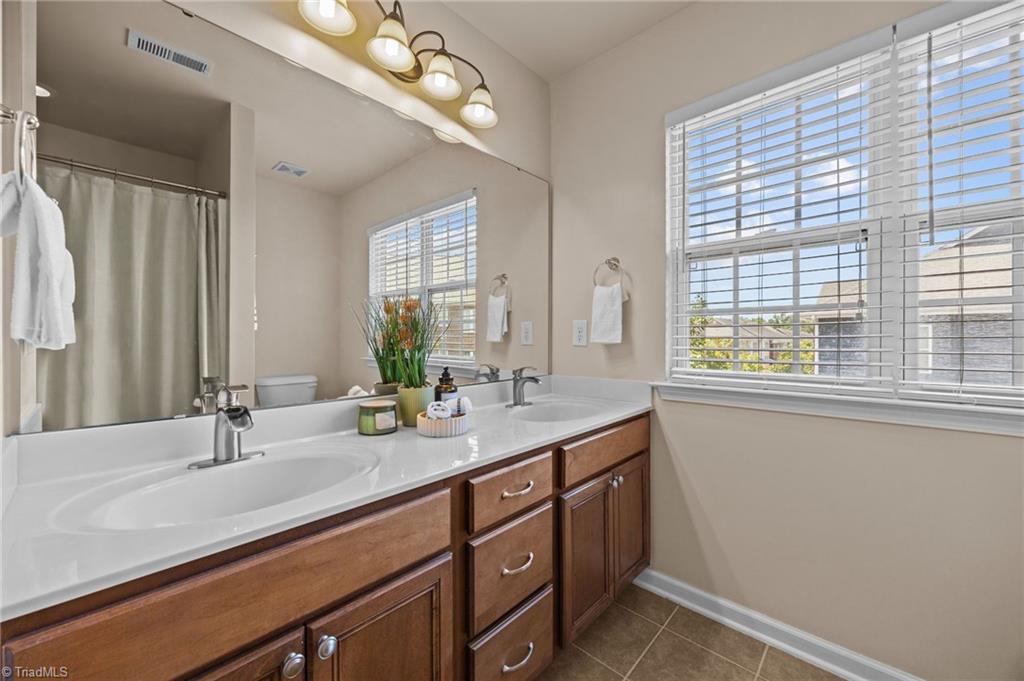 2001 Summerhouse Road Cary, NC 27519 - Photo 43 of 44 Gallery Image 43
