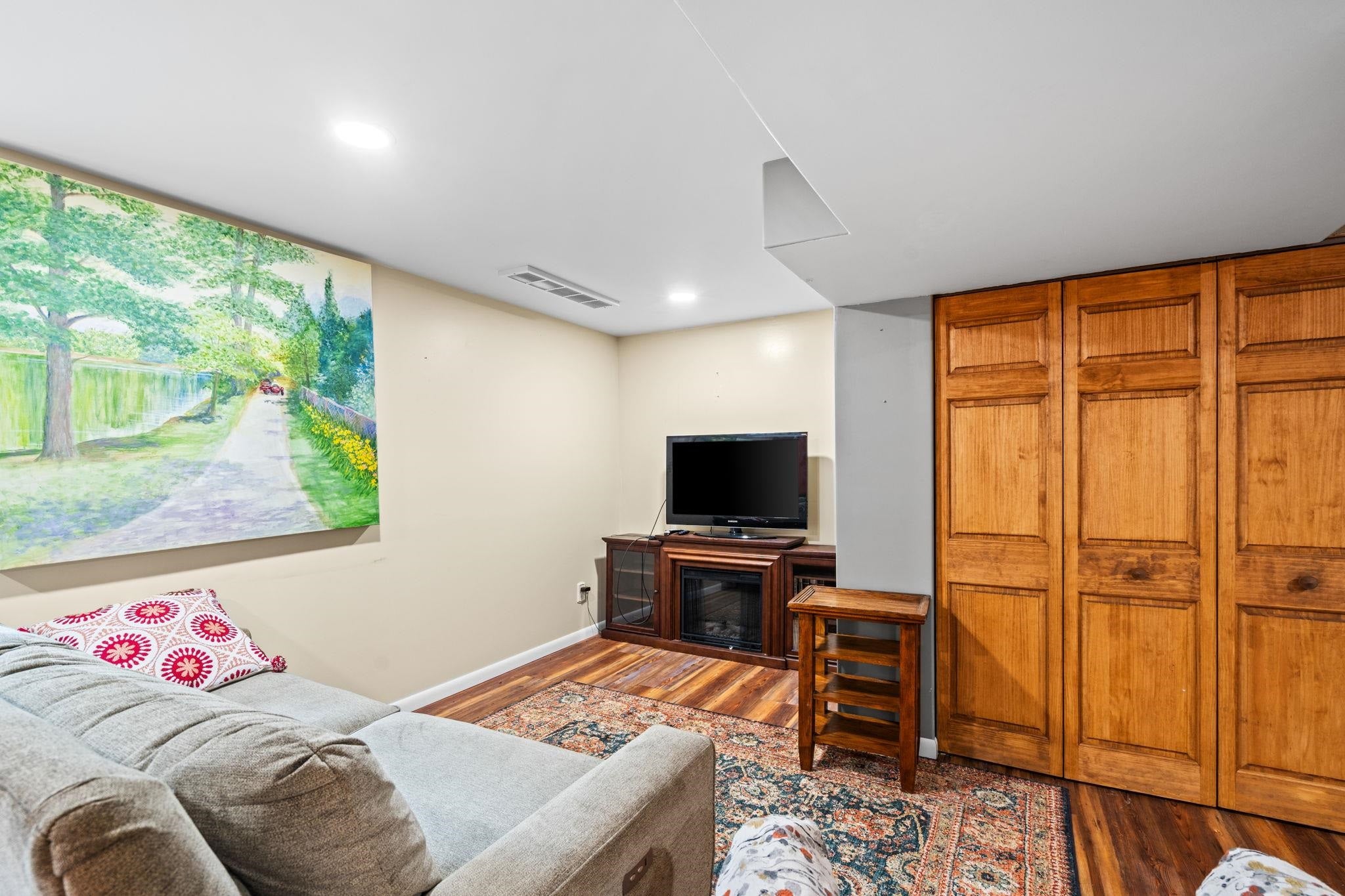 5274 Karlin Road Interlochen, MI 49643 - Photo 22 of 35 Gallery Image 22