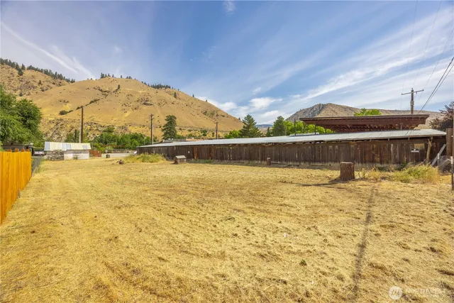 $476,390 | 106-108 West Pleasant Avenue, Cashmere, WA 98815