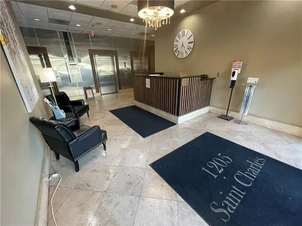 $1,800 | 1205 St Charles Avenue, Unit 814, New Orleans, LA 70130